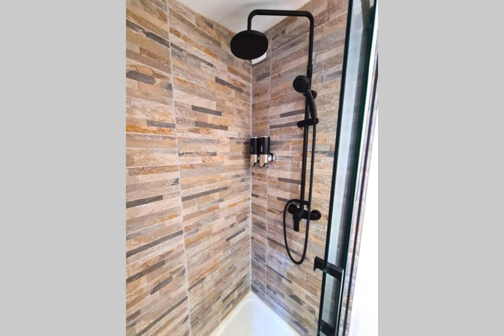 Le Cocon Valenciennois - Hypercentre - Netflix - Toutes Chaines Tv - Vieux Valenciennes Apartment Екстериор снимка